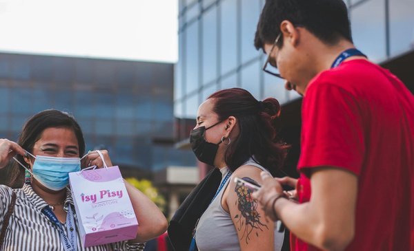 Wie können robotergestützte Assistenzsysteme Menschen mit körperlichen Einschränkungen im Alltag unterstützen?